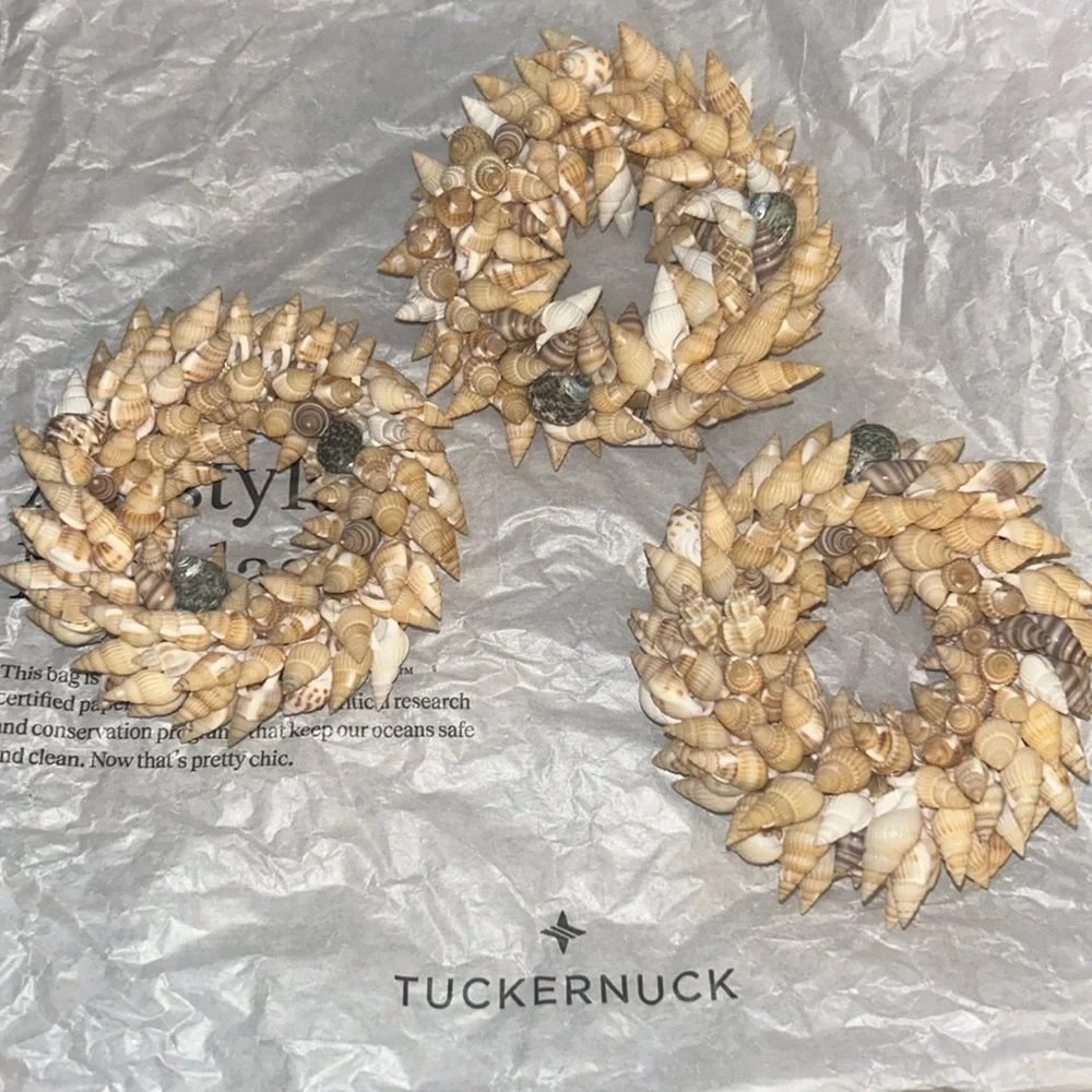 Set of 3 Shell Napkin Rings - Picture 1 of 8